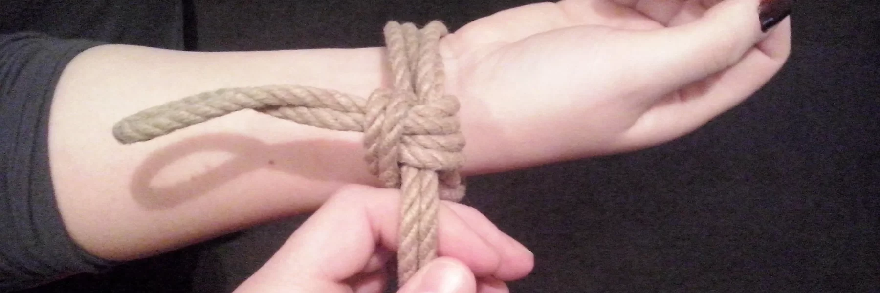 Shibari - A Rope Tutorial on Creating Beautiful and Functional Bondage